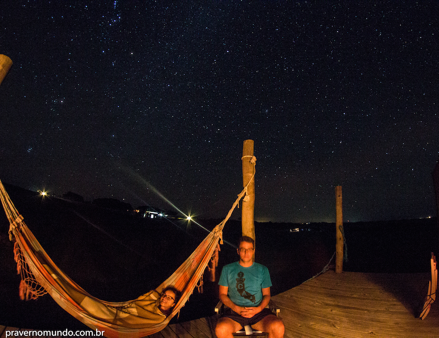 noite estrelada no container - playa atlantica - uruguay - aventura