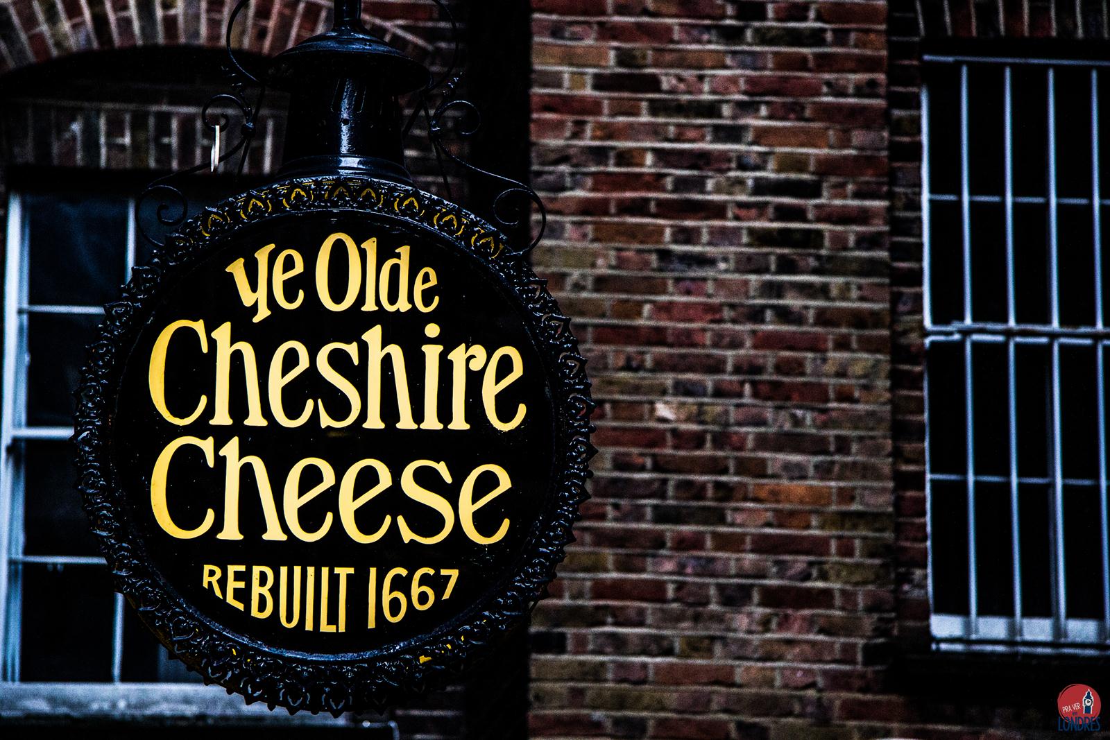 Um dos pubs mais antigos de Londres: Ye Olde Cheshire Cheese