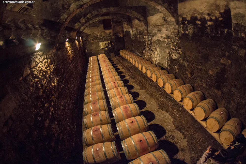 As caves subterrâneas do Château du Taillan impressionam!