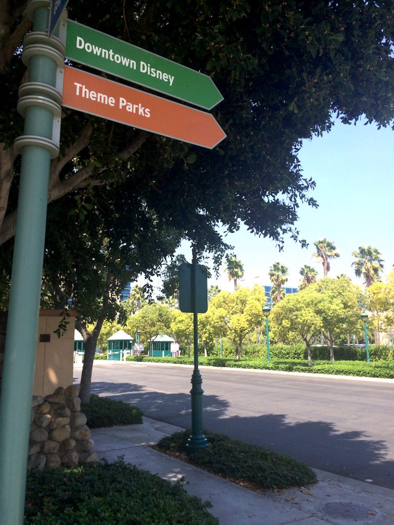 Placa Downtown Disney - Theme Parks